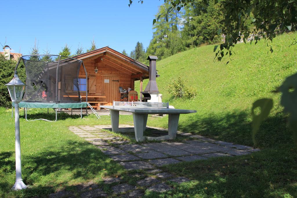 Ciasa La Roesa Apartman Badia Szoba fotó