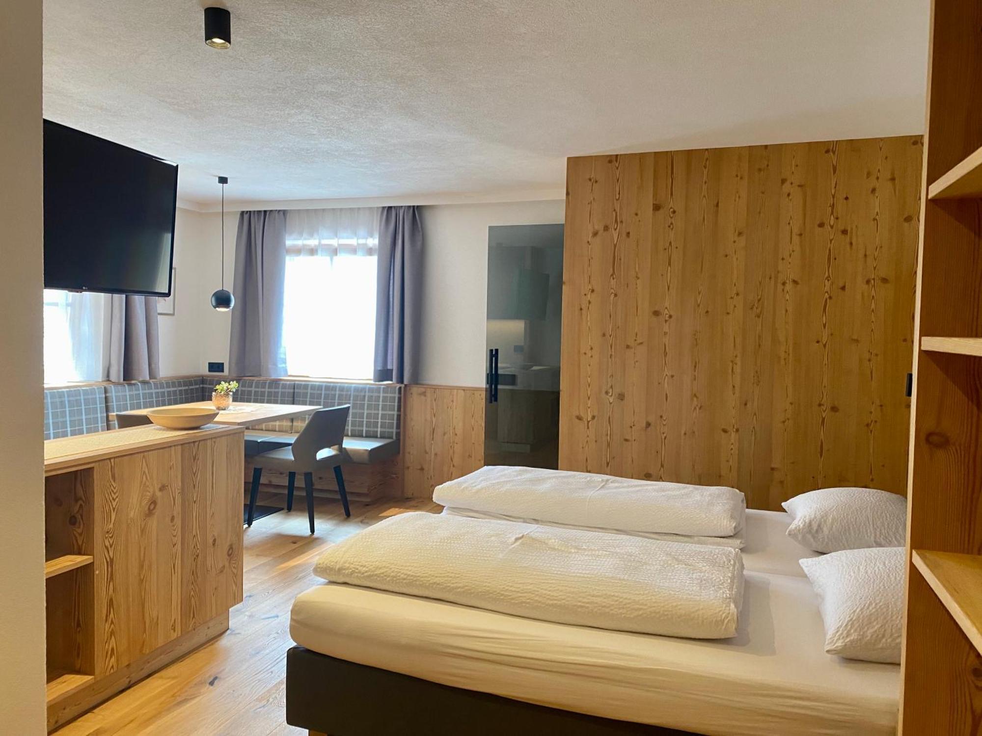 Ciasa La Roesa Apartman Badia Kültér fotó